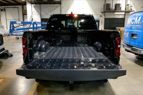 More photos of 2025 RAM Ram 1500 RAM 1500 BIG HORN CREW CAB 4X4 5'7' BOX at Cable Dahmer Chrysler Dodge Jeep Ram of Kansas City, MO