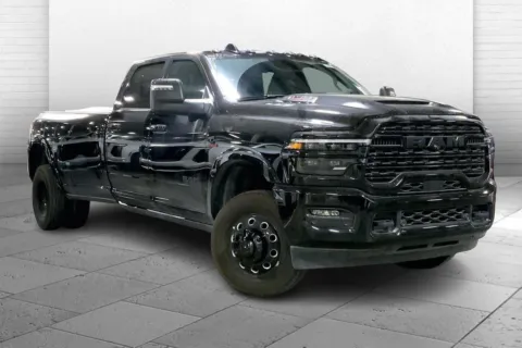 Black 2026 RAM Ram 3500 RAM 3500 LIMITED CREW CAB 4X4 8' BOX for sale in Kansas City, MO