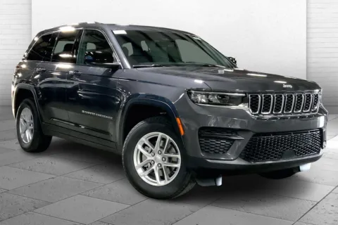 Gray 2025 Jeep Grand Cherokee GRAND CHEROKEE LAREDO X 4X4 for sale in Kansas City, MO
