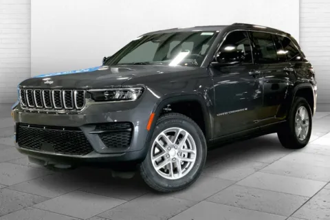 Photos of 2025 Jeep Grand Cherokee GRAND CHEROKEE LAREDO X 4X4 for sale in Kansas City, MO at Cable Dahmer Chrysler Dodge Jeep Ram of Kansas City