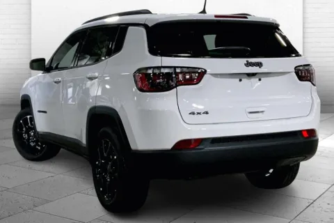 Another view of 2026 Jeep Compass Latitude Altitude for sale in Kansas City, MO at Cable Dahmer Chrysler Dodge Jeep Ram of Kansas City