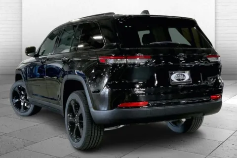 Another view of 2025 Jeep Grand Cherokee Altitude for sale in Kansas City, MO at Cable Dahmer Chrysler Dodge Jeep Ram of Kansas City