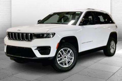 Photos of 2025 JEEP GRAND CHEROKEE for sale in Kansas City, MO at Cable Dahmer Chrysler Dodge Jeep Ram of Kansas City