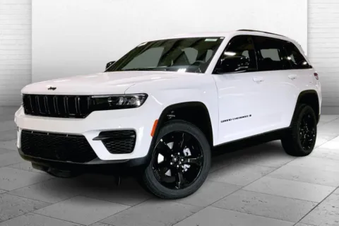 Photos of 2025 Jeep Grand Cherokee Altitude for sale in Kansas City, MO at Cable Dahmer Chrysler Dodge Jeep Ram of Kansas City