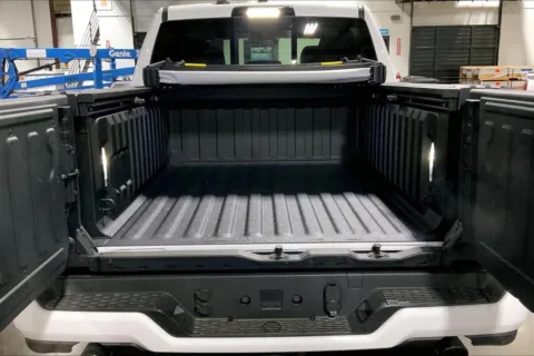 More photos of 2026 RAM Ram 1500 RAM 1500 LIMITED CREW CAB 4X4 5'7' BOX at Cable Dahmer Chrysler Dodge Jeep Ram of Kansas City, MO