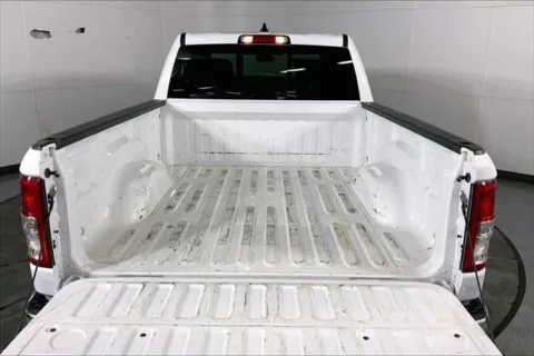 More photos of 2022 RAM 1500 Big Horn Crew Cab 4x4 6'4' Box at Cable Dahmer Chrysler Dodge Jeep Ram of Kansas City, MO