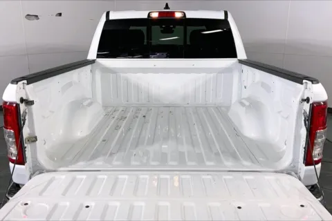 More photos of 2022 RAM 1500 Big Horn Crew Cab 4x4 5'7' Box at Cable Dahmer Chrysler Dodge Jeep Ram of Kansas City, MO