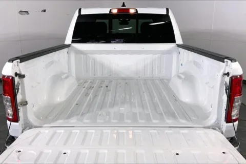 More photos of 2022 Ram 1500 Big Horn at Cable Dahmer Chrysler Dodge Jeep Ram of Kansas City, MO