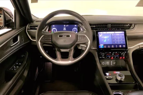 More photos of 2024 Jeep Grand Cherokee L Limited 4x4 at Cable Dahmer Chrysler Dodge Jeep Ram of Kansas City, MO