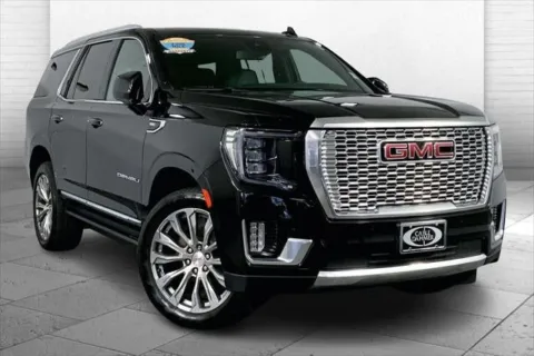 Black 2023 GMC Yukon 4WD Denali for sale in Kansas City, MO