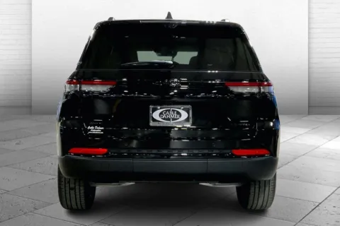 More photos of 2025 Jeep Grand Cherokee GRAND CHEROKEE LIMITED 4X4 at Cable Dahmer Chrysler Dodge Jeep Ram of Kansas City, MO