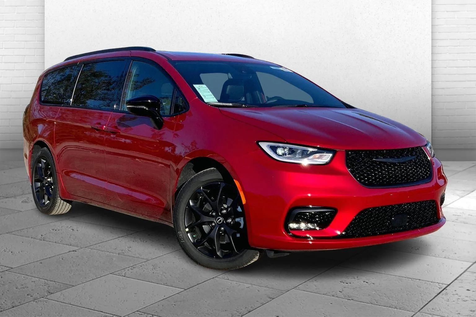 Red 2026 Chrysler Pacifica PACIFICA SELECT for sale in Kansas City, MO