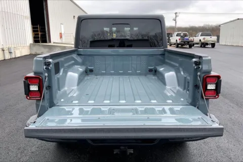 More photos of 2025 Jeep Gladiator GLADIATOR MOJAVE 4X4 at Cable Dahmer Chrysler Dodge Jeep Ram of Kansas City, MO