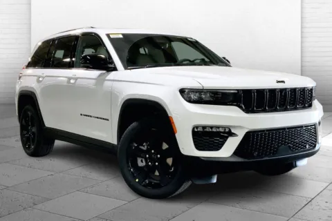 White 2025 Jeep Grand Cherokee GRAND CHEROKEE LIMITED 4X4 for sale in Kansas City, MO