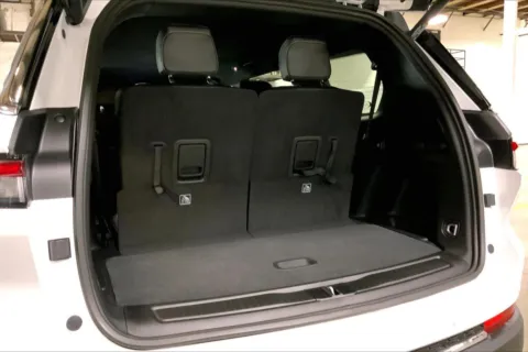 More photos of 2025 Jeep Grand Cherokee GRAND CHEROKEE L LIMITED 4X4 at Cable Dahmer Chrysler Dodge Jeep Ram of Kansas City, MO