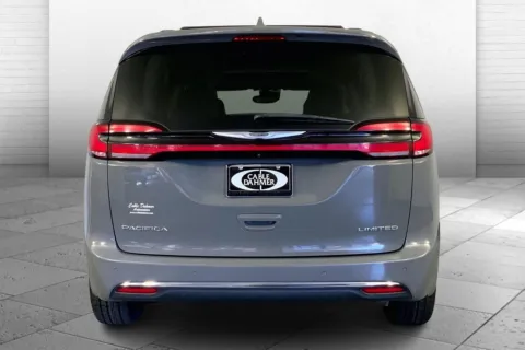 Another view of 2022 Chrysler Pacifica Limited for sale in Kansas City, MO at Cable Dahmer Chrysler Dodge Jeep Ram of Kansas City