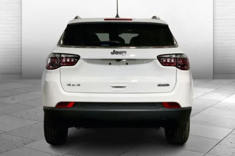 More photos of 2026 Jeep Compass Latitude at Cable Dahmer Chrysler Dodge Jeep Ram of Kansas City, MO