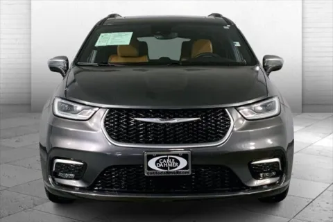 Photos of 2022 Chrysler Pacifica Hybrid Pinnacle for sale in Kansas City, MO at Cable Dahmer Chrysler Dodge Jeep Ram of Kansas City