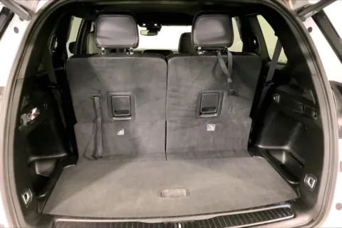 More photos of 2024 Jeep Grand Cherokee L Altitude 4x4 at Cable Dahmer Chrysler Dodge Jeep Ram of Kansas City, MO