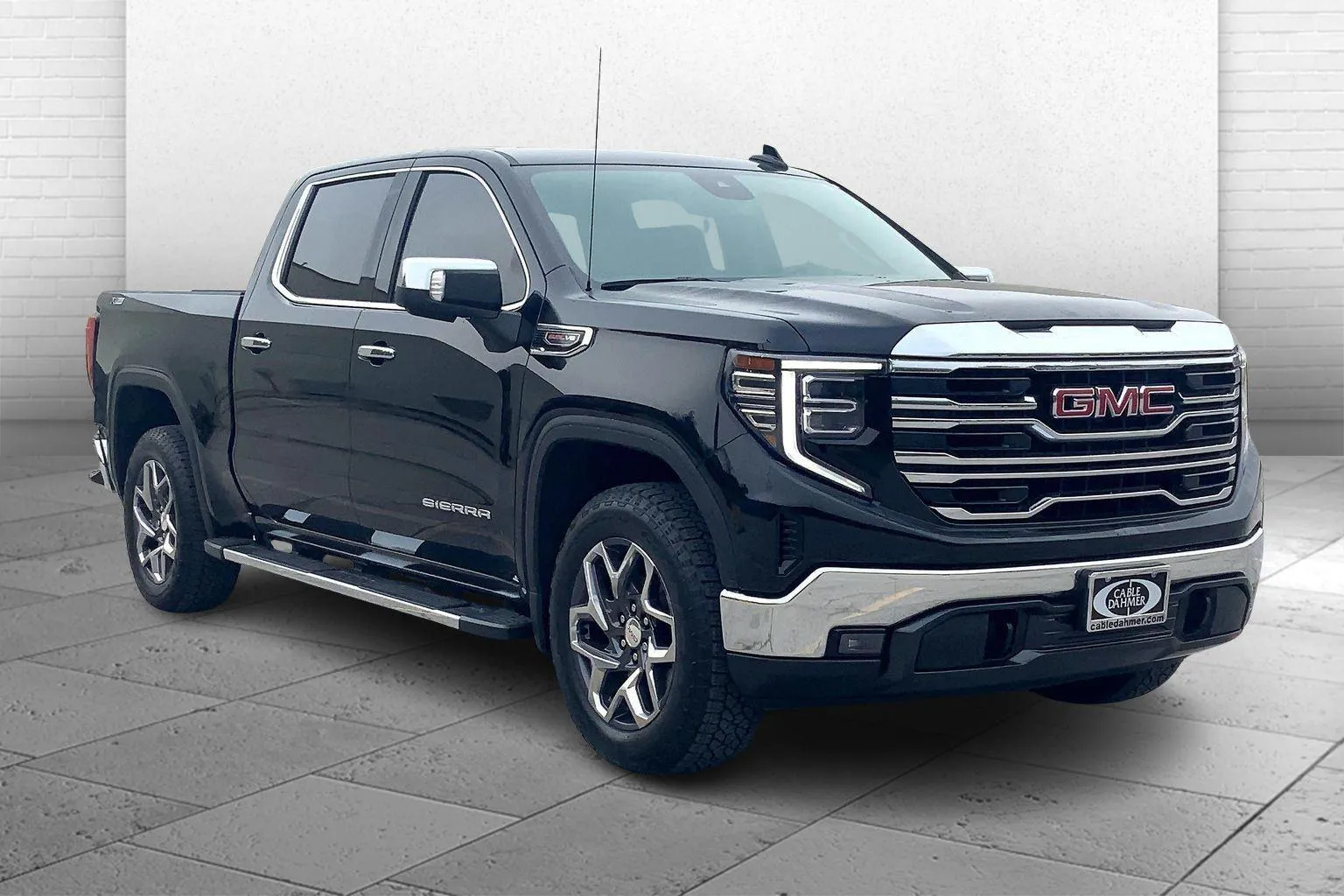 Used 2023 GMC Sierra 1500 SLT with VIN 1GTUUDEL2PZ227521 for sale in Kansas City