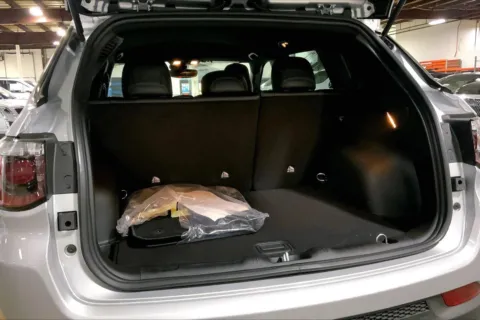 More photos of 2025 Jeep Compass COMPASS LATITUDE 4X4 at Cable Dahmer Chrysler Dodge Jeep Ram of Kansas City, MO