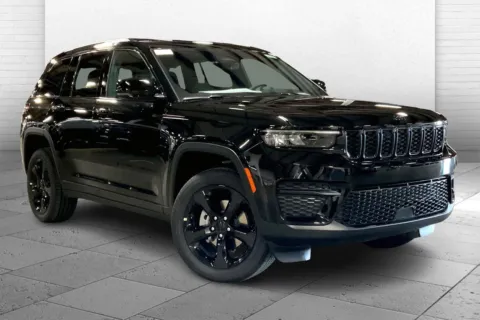 Black 2025 Jeep Grand Cherokee GRAND CHEROKEE ALTITUDE X 4X4 for sale in Kansas City, MO