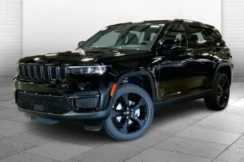 Photos of 2025 Jeep Grand Cherokee GRAND CHEROKEE ALTITUDE X 4X4 for sale in Kansas City, MO at Cable Dahmer Chrysler Dodge Jeep Ram of Kansas City
