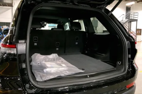 More photos of 2025 Jeep Grand Cherokee GRAND CHEROKEE ALTITUDE X 4X4 at Cable Dahmer Chrysler Dodge Jeep Ram of Kansas City, MO