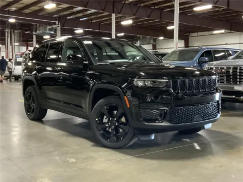 Black 2025 Jeep Grand Cherokee GRAND CHEROKEE ALTITUDE X 4X4 for sale in Kansas City, MO