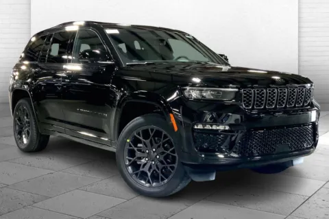 Black 2025 Jeep Grand Cherokee GRAND CHEROKEE SUMMIT RESERVE 4X4 for sale in Kansas City, MO