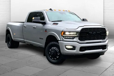 Silver 2022 RAM 3500 Limited Crew Cab 4x4 8' Box for sale in Kansas City, MO