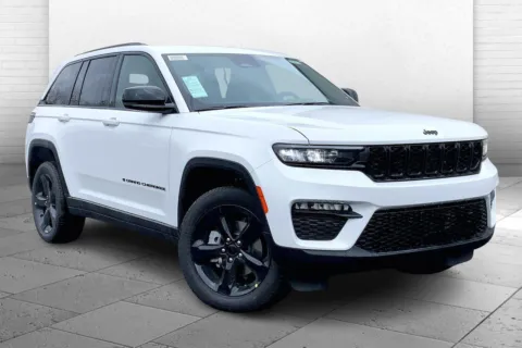 White 2025 Jeep Grand Cherokee GRAND CHEROKEE LIMITED 4X4 for sale in Kansas City, MO