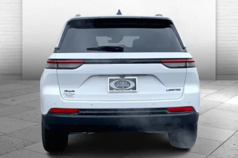 More photos of 2025 Jeep Grand Cherokee GRAND CHEROKEE LIMITED 4X4 at Cable Dahmer Chrysler Dodge Jeep Ram of Kansas City, MO