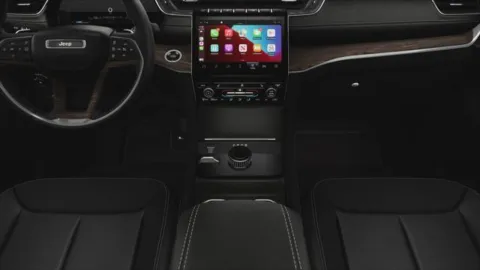 More photos of 2025 Jeep Grand Cherokee GRAND CHEROKEE LIMITED 4X4 at Cable Dahmer Chrysler Dodge Jeep Ram of Kansas City, MO