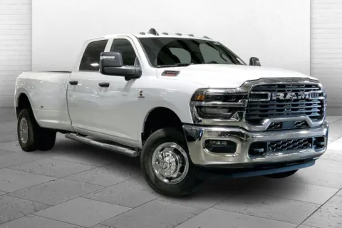 White 2026 RAM Ram 3500 RAM 3500 TRADESMAN CREW CAB 4X4 8' BOX for sale in Kansas City, MO