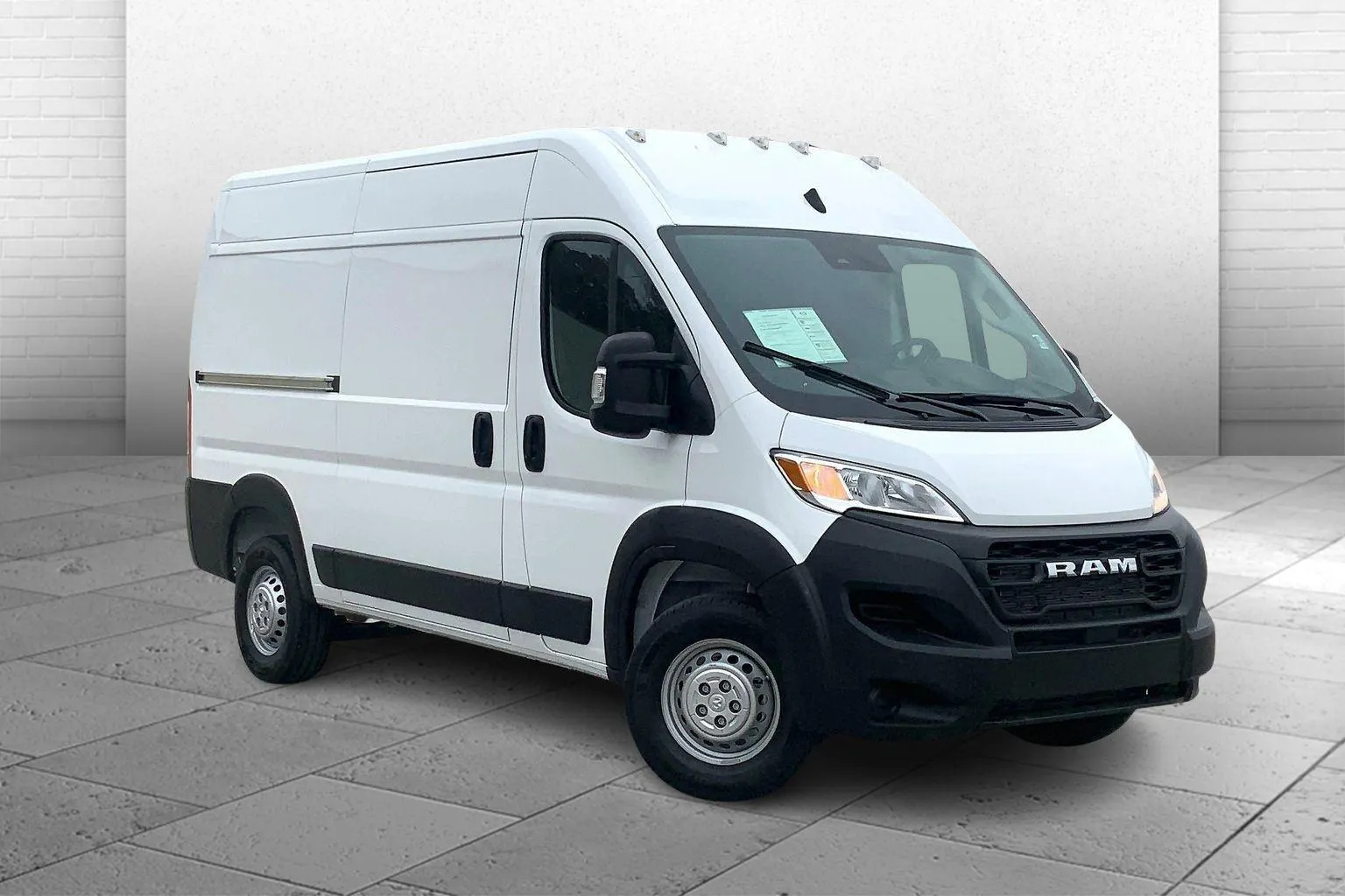 White 2025 RAM ProMaster 2500 Cargo Van Tradesman High Roof 136' WB w/Pass Seat for sale in Kansas City, MO