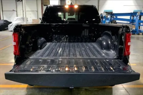 More photos of 2026 RAM Ram 1500 RAM 1500 BIG HORN CREW CAB 4X4 5'7' BOX at Cable Dahmer Chrysler Dodge Jeep Ram of Kansas City, MO