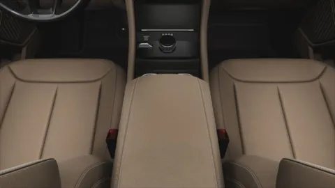 More photos of 2025 Jeep Grand Cherokee GRAND CHEROKEE LIMITED 4X4 at Cable Dahmer Chrysler Dodge Jeep Ram of Kansas City, MO