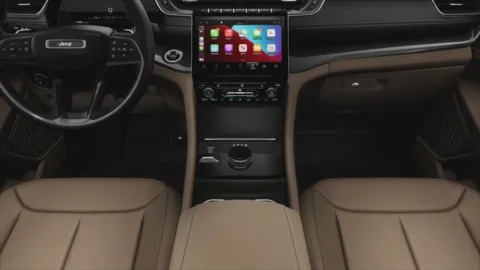 More photos of 2025 Jeep Grand Cherokee GRAND CHEROKEE LIMITED 4X4 at Cable Dahmer Chrysler Dodge Jeep Ram of Kansas City, MO