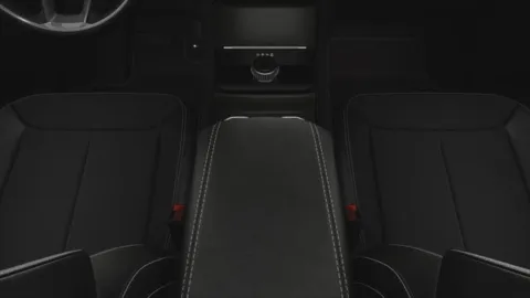 More photos of 2025 Jeep Grand Cherokee GRAND CHEROKEE ALTITUDE X 4X4 at Cable Dahmer Chrysler Dodge Jeep Ram of Kansas City, MO