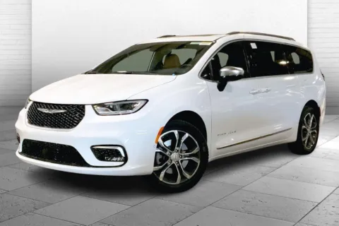 Photos of 2026 Chrysler Pacifica PACIFICA PINNACLE AWD for sale in Kansas City, MO at Cable Dahmer Chrysler Dodge Jeep Ram of Kansas City