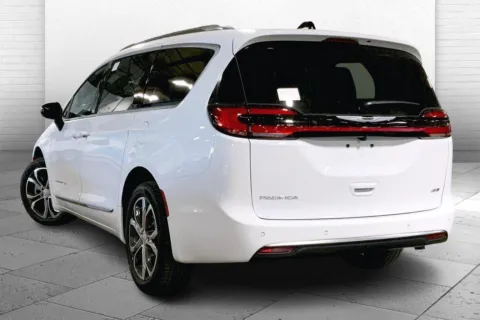 Another view of 2026 Chrysler Pacifica PACIFICA PINNACLE AWD for sale in Kansas City, MO at Cable Dahmer Chrysler Dodge Jeep Ram of Kansas City