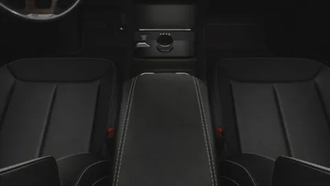 Another view of 2025 Jeep Grand Cherokee GRAND CHEROKEE LIMITED 4X4 for sale in Kansas City, MO at Cable Dahmer Chrysler Dodge Jeep Ram of Kansas City