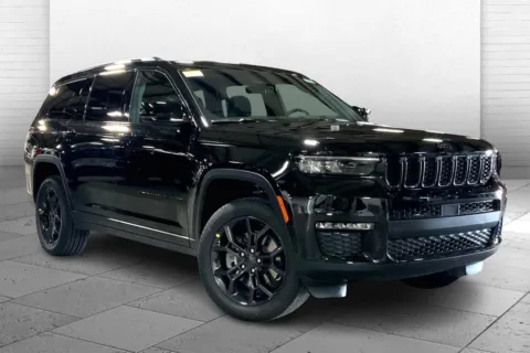 Black 2025 Jeep Grand Cherokee GRAND CHEROKEE L LIMITED 4X4 for sale in Kansas City, MO