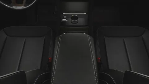 More photos of 2025 Jeep Grand Cherokee GRAND CHEROKEE L LIMITED 4X4 at Cable Dahmer Chrysler Dodge Jeep Ram of Kansas City, MO