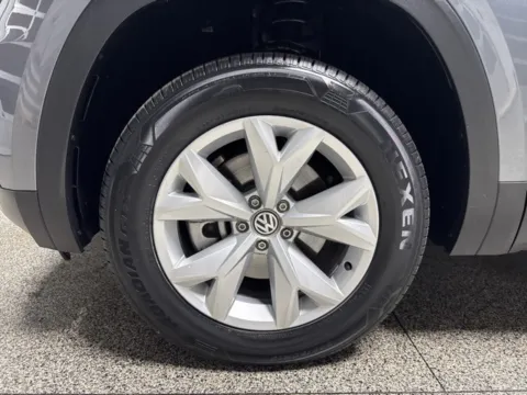 More photos of 2019 Volkswagen Atlas S at Seay Motors, KY