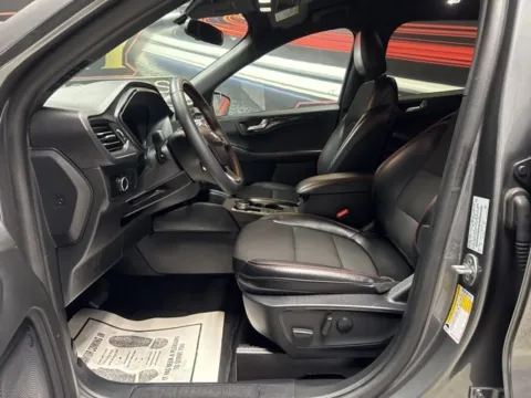 More photos of 2025 Ford Escape ST-Line at Seay Motors, KY