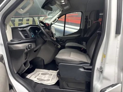 More photos of 2023 Ford Transit-350 XLT at Seay Motors, KY