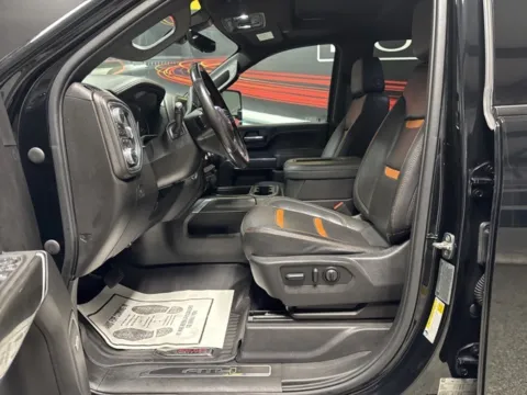 More photos of 2022 GMC Sierra 2500HD AT4 at Seay Motors, KY