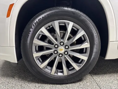 More photos of 2023 Chevrolet Traverse Premier at Seay Motors, KY